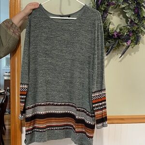 BloomChic Gray/Green Marled Knit Top